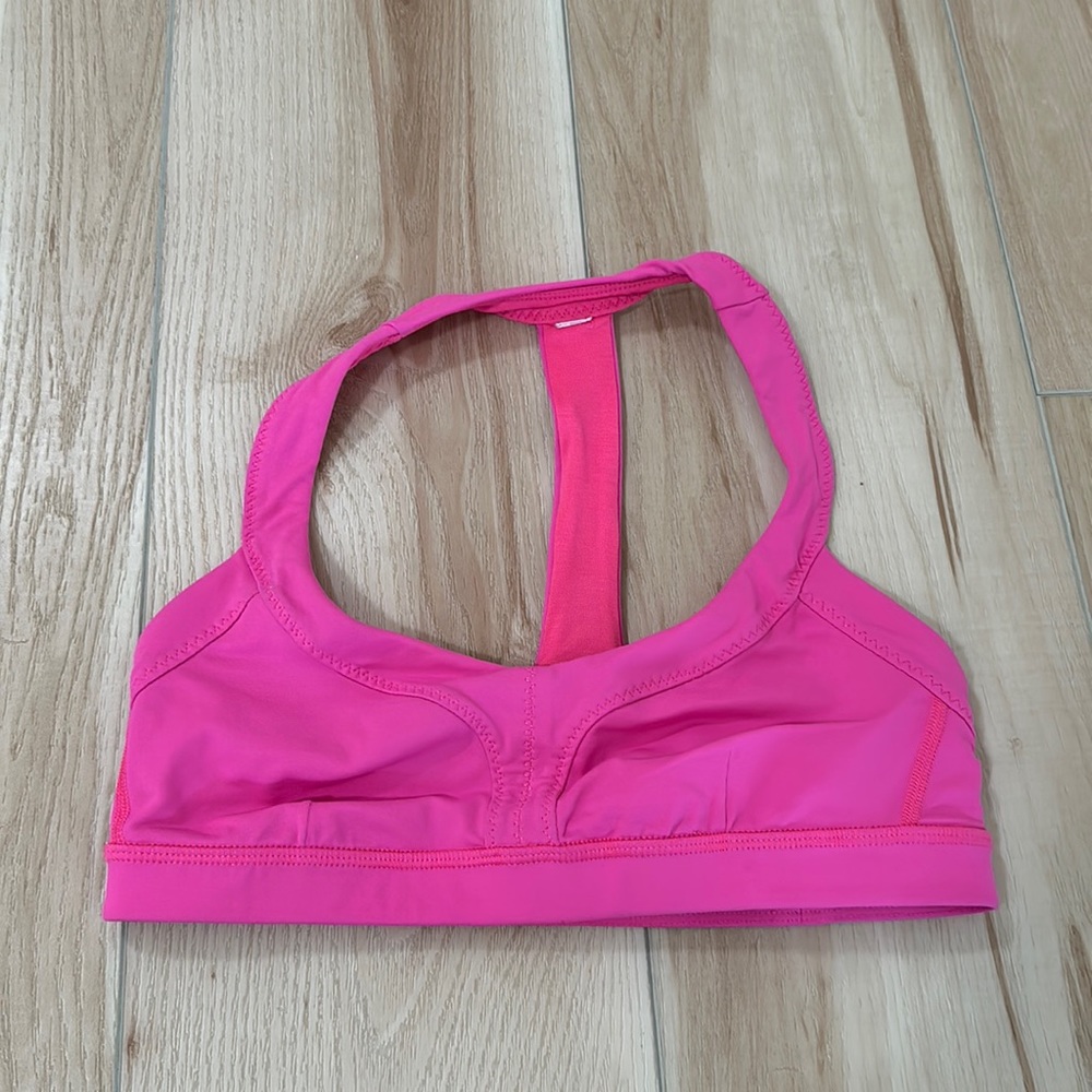 Lululemon Sports Bra - size 4